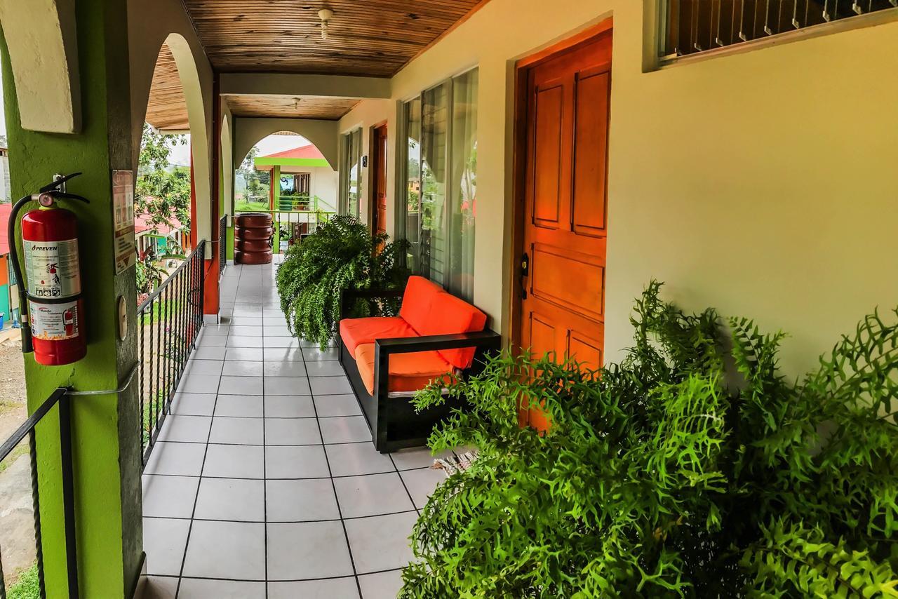 Hotel Las Flores Fortuna Ла Фортуна Экстерьер фото
